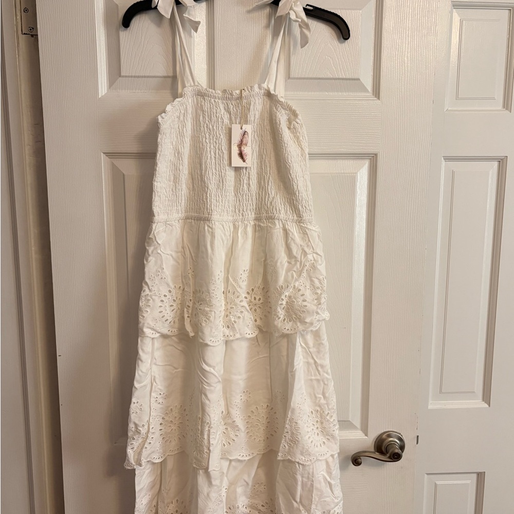 Jessica Simpson Cream Tiered Midi Dress